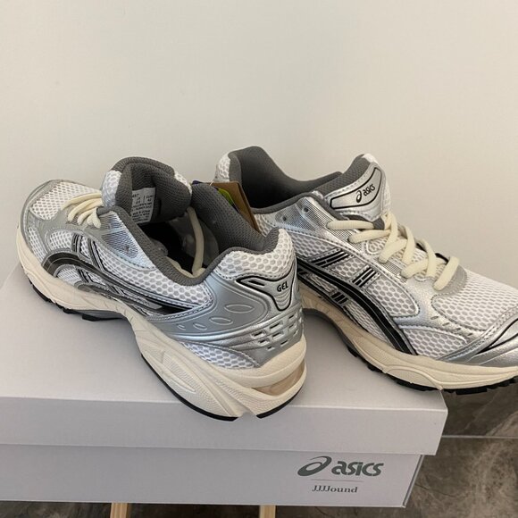 ASICS Gel-Kayano 14 Silver Cream Black Mens 9.5 main image 5